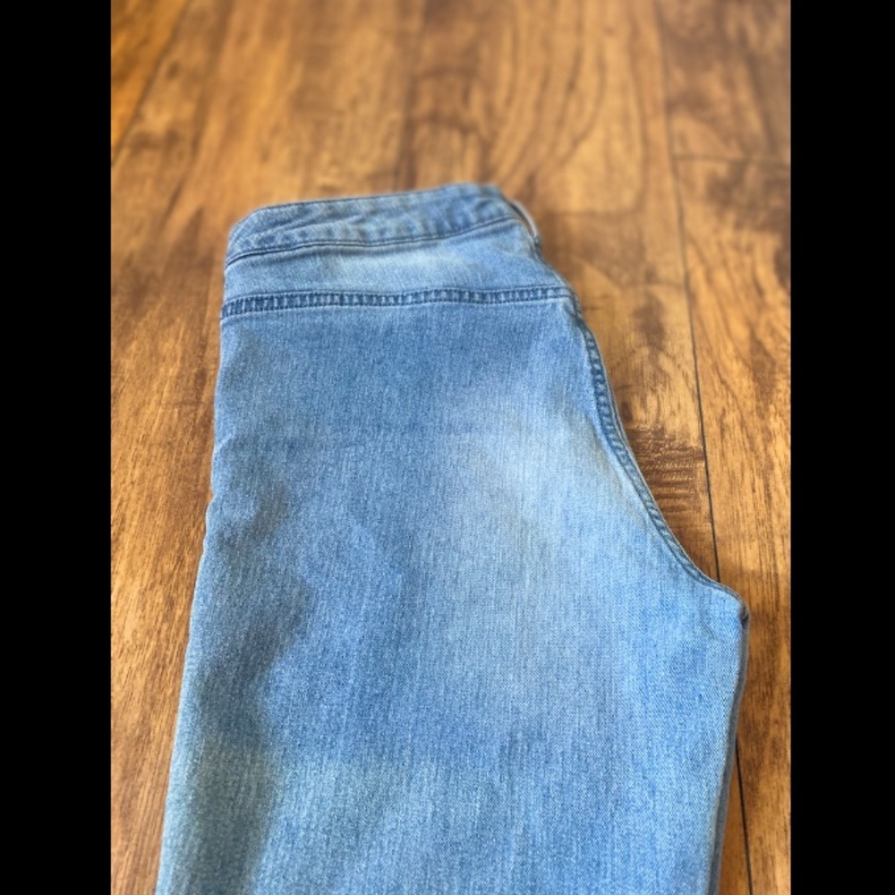 Pocketless Skinny Jeans